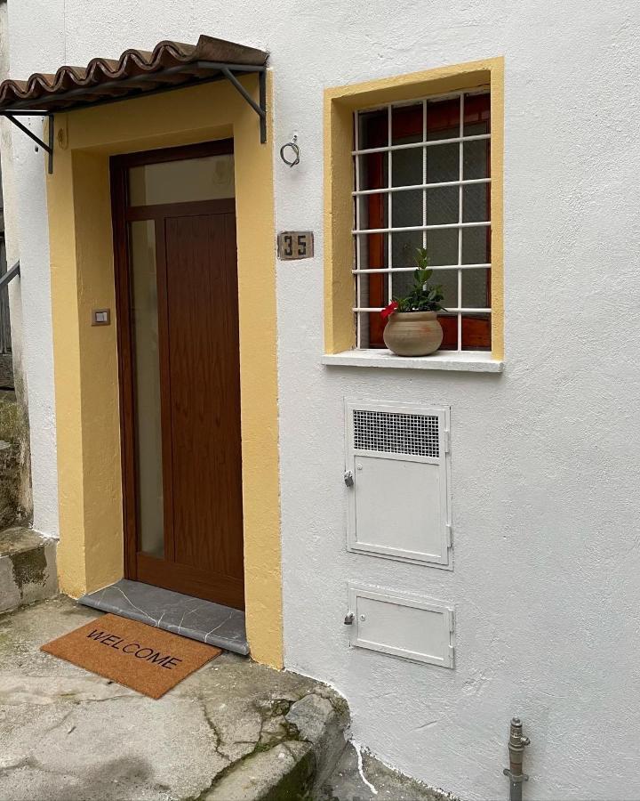 Ferienwohnung Angelina Al Borgo Aieta Exterior foto